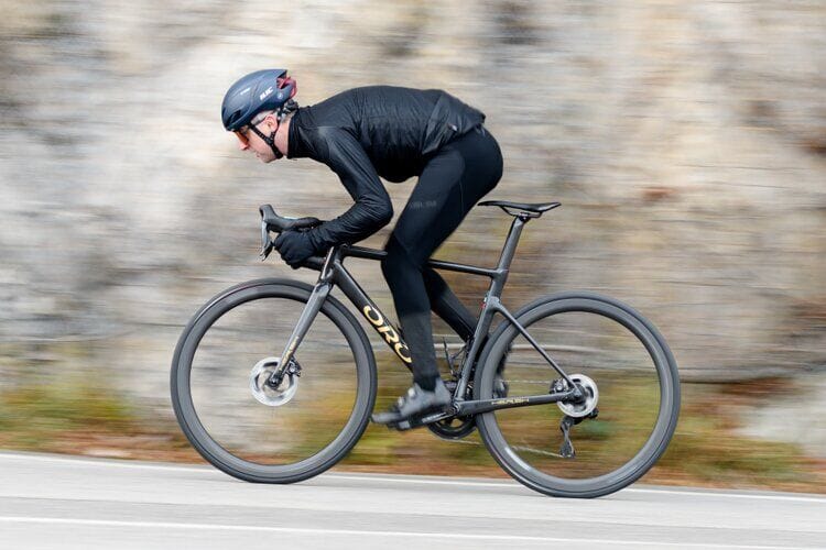 Attractive choice for an advanced rider with no budget constraints.